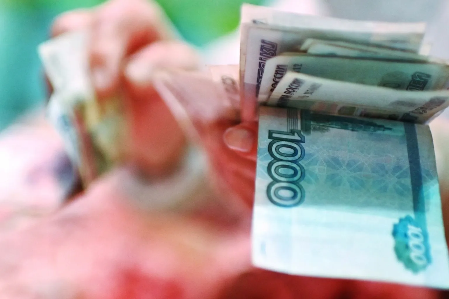 ЦБ РФ планирует поднять лимиты на выдачу наличных в МФО и ломбардах